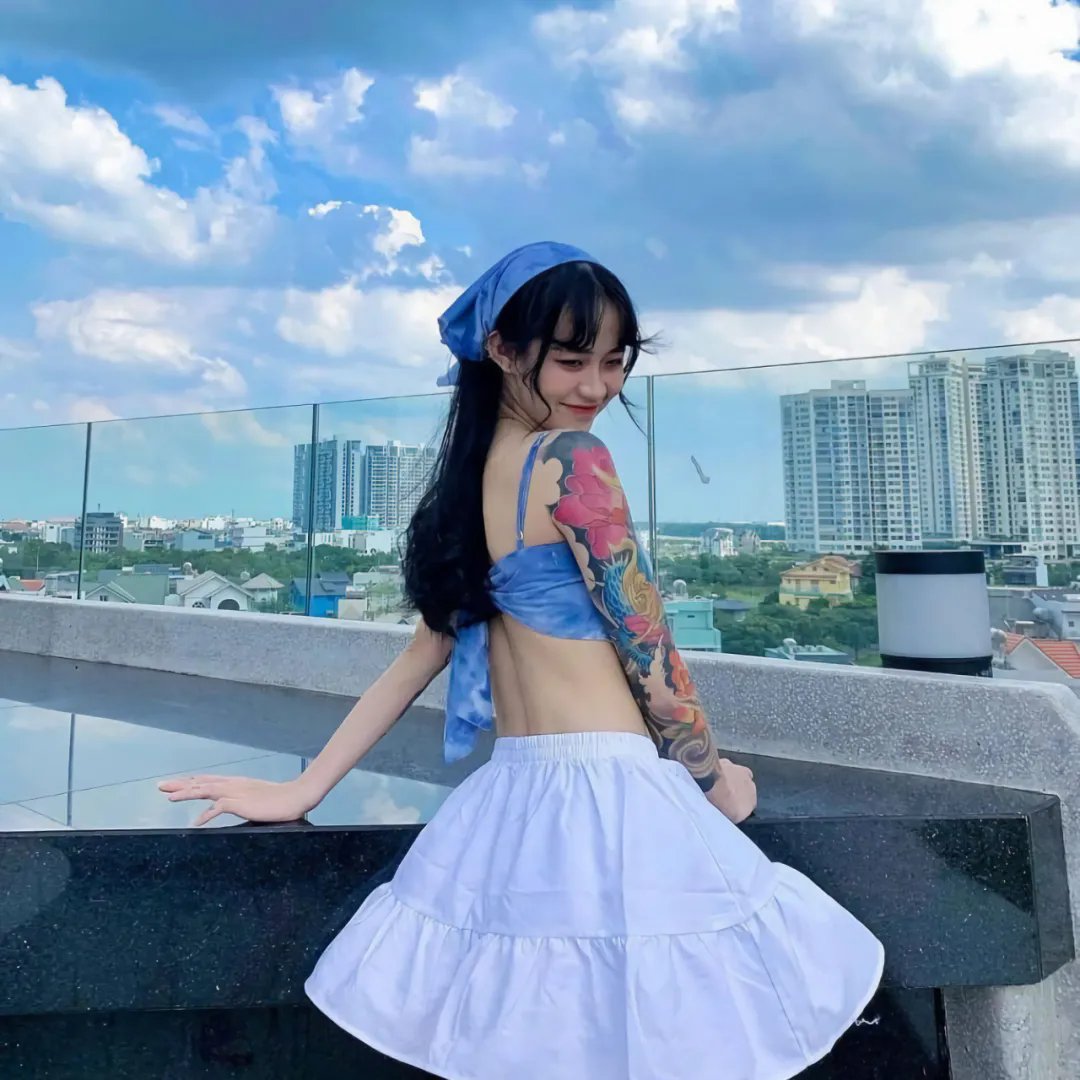 烈日灼人